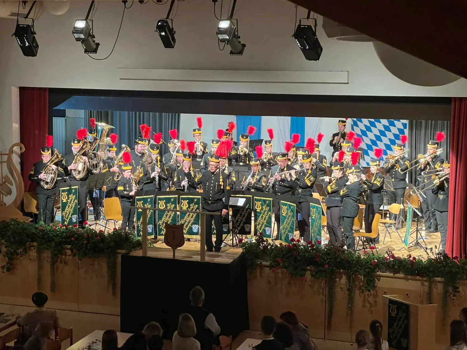Musikgruppe von Blasmusik in Verbindung mit Harley Davidson 